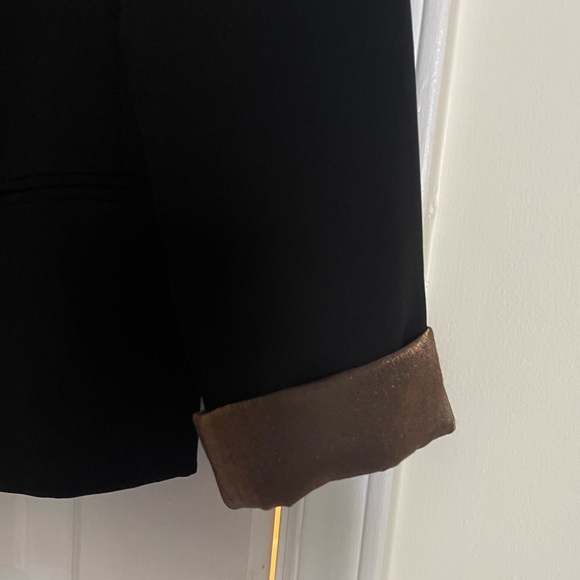 Blazer - Picture 2 of 6